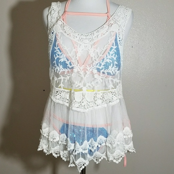 Sexy Lace Crochet Cover-Up - Picture 4 of 7